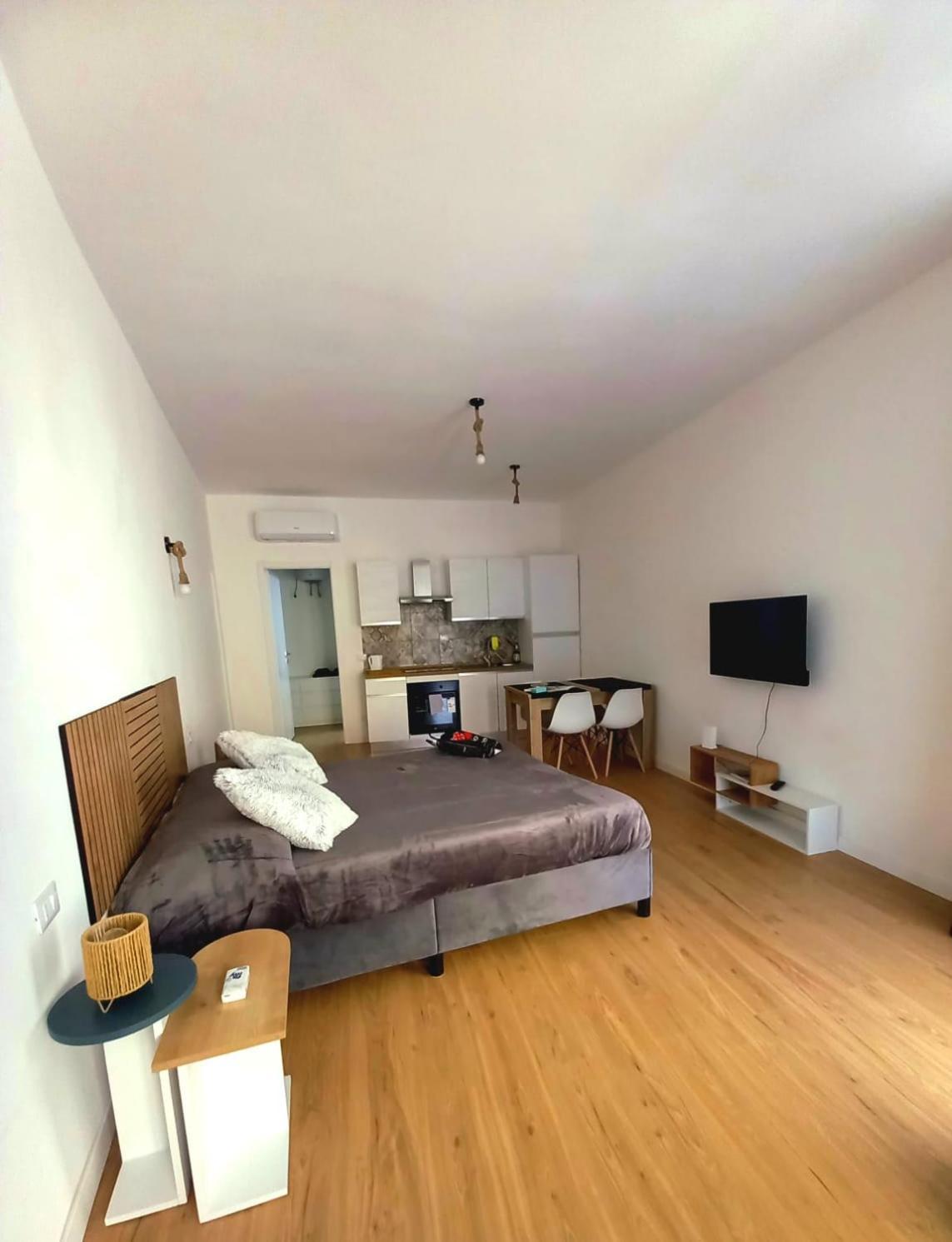 Casa Delle Begonie Apartment โรม ภายนอก รูปภาพ